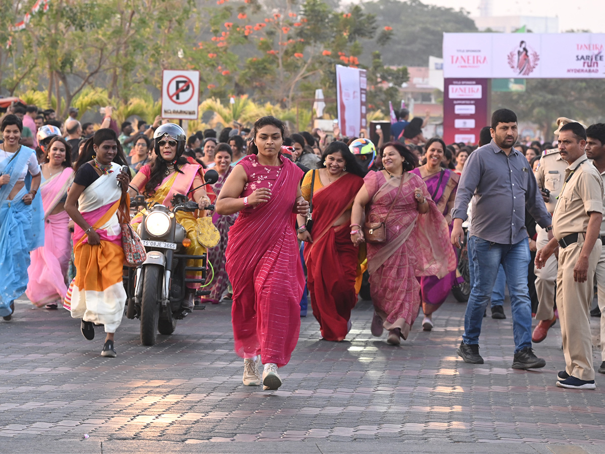 Taneira Saree Run Hyderabad 2025 Photos8