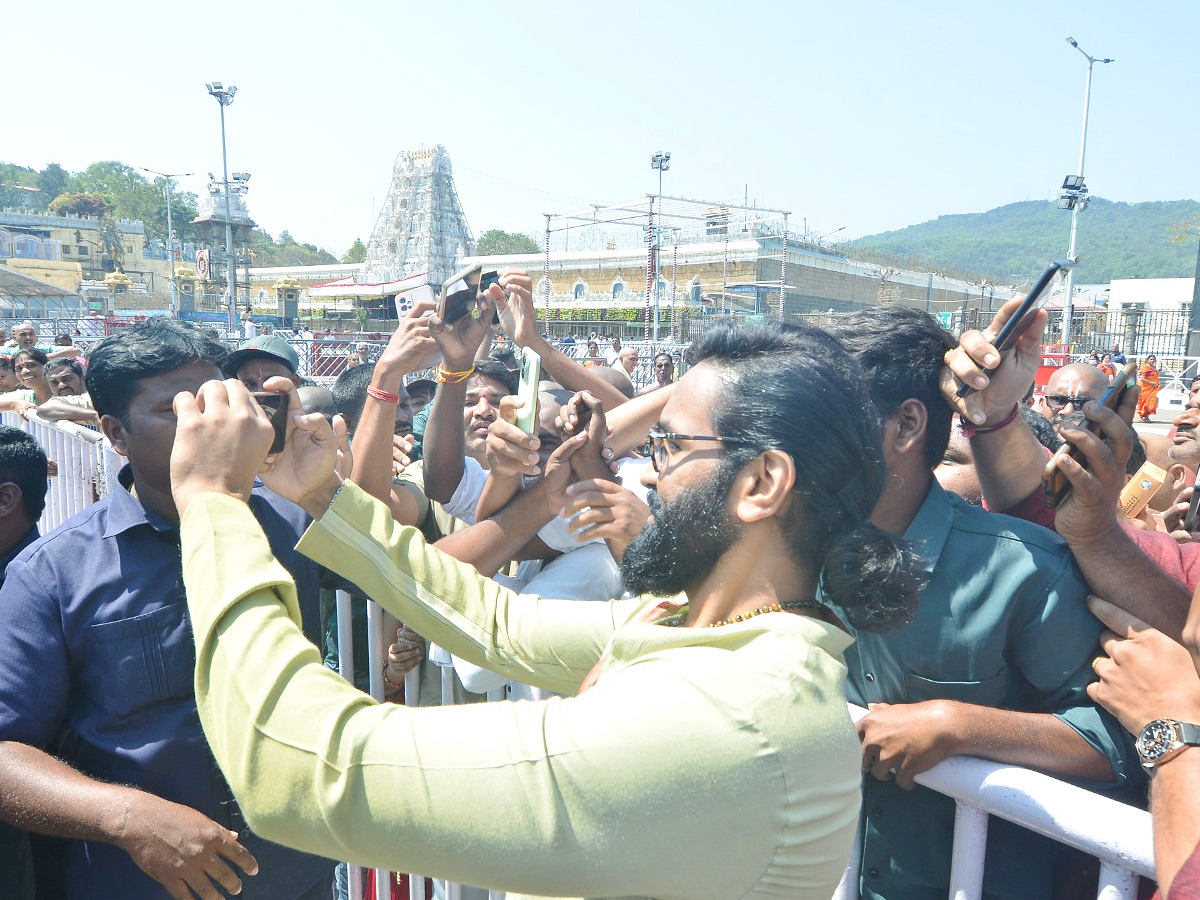 Manchu Vishnu And Siva Balaji Visits Tirumala Photos5