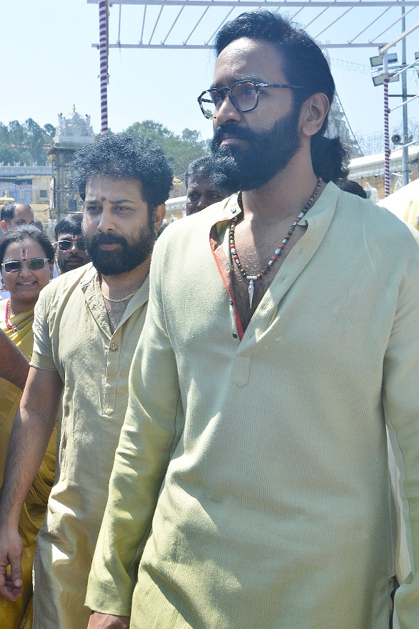 Manchu Vishnu And Siva Balaji Visits Tirumala Photos10