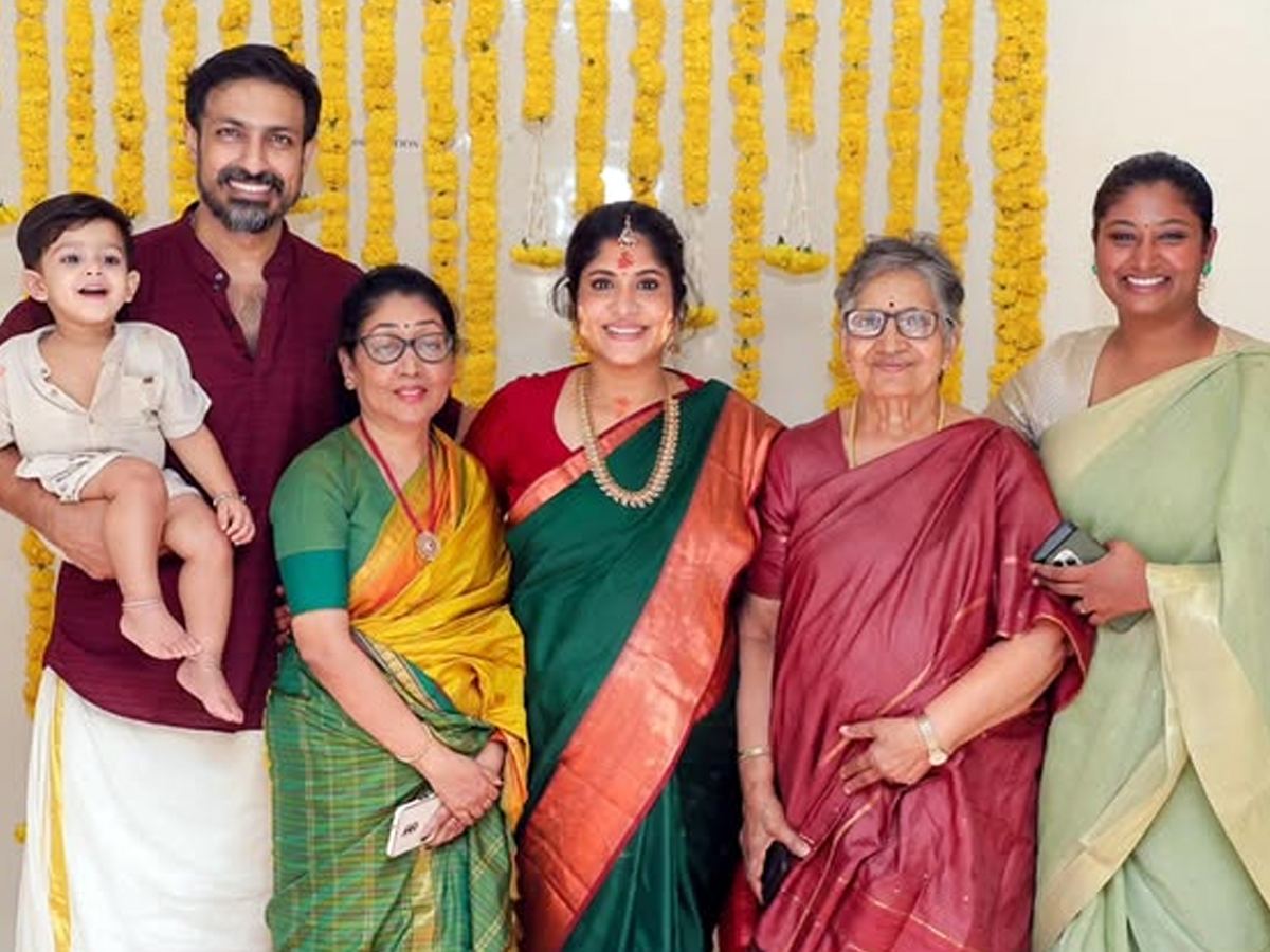 Harish Uthaman Wife Chinnu Kuruvila Baby Shower Pics11