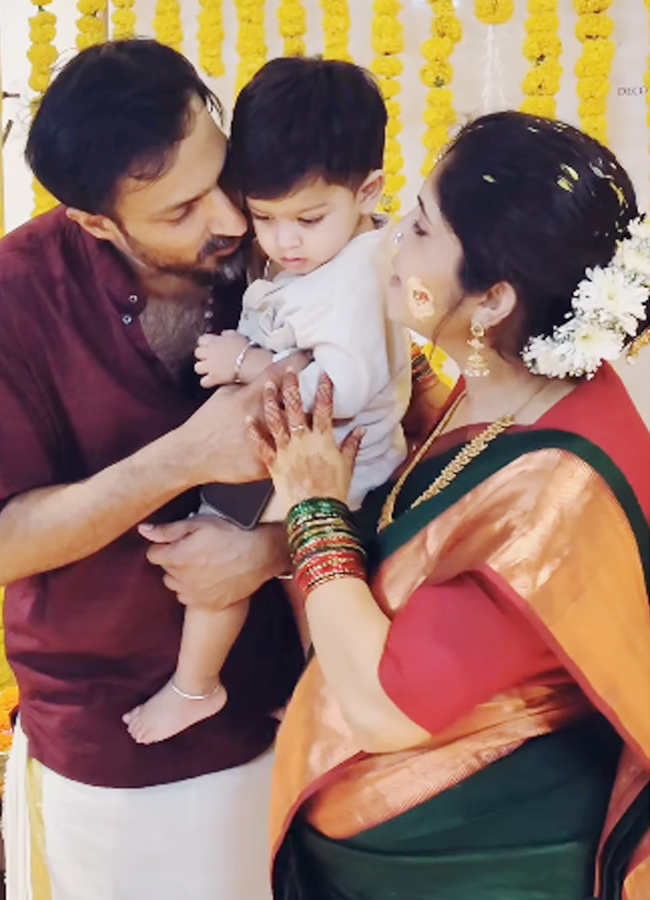 Harish Uthaman Wife Chinnu Kuruvila Baby Shower Pics14