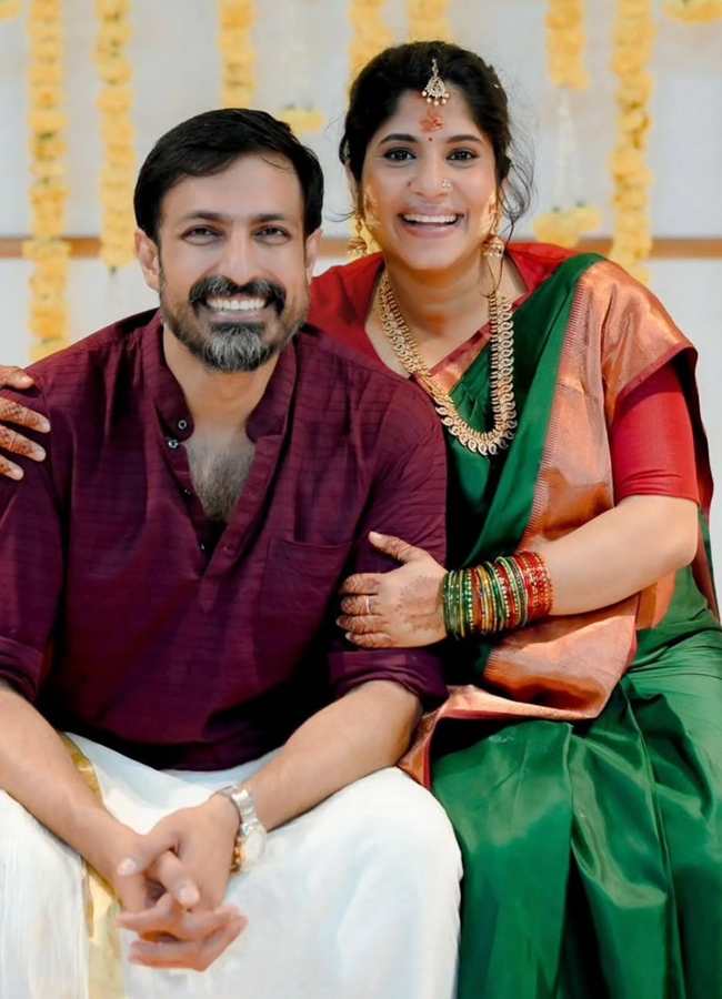 Harish Uthaman Wife Chinnu Kuruvila Baby Shower Pics3