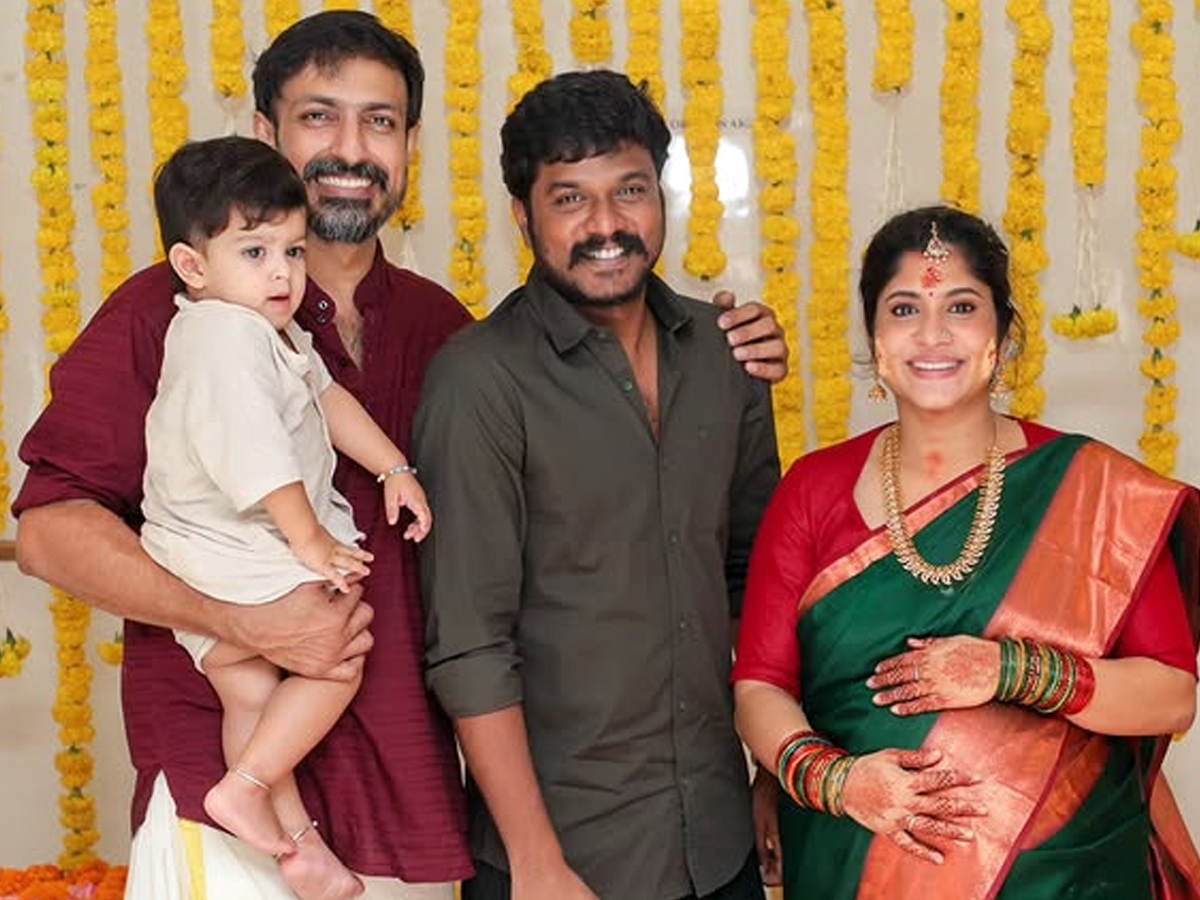 Harish Uthaman Wife Chinnu Kuruvila Baby Shower Pics8