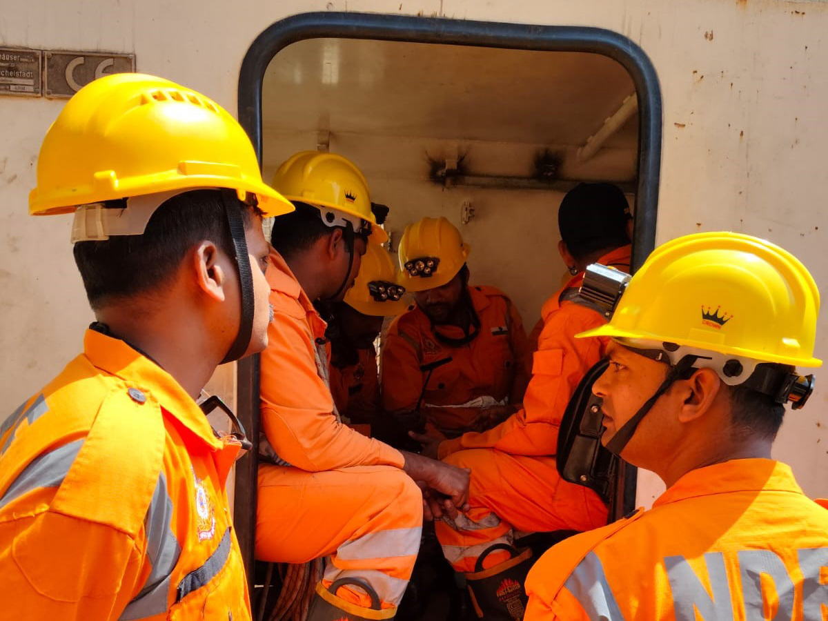 Rescue Operations Ongoing At SLBC Tunnel Collapse Photos27