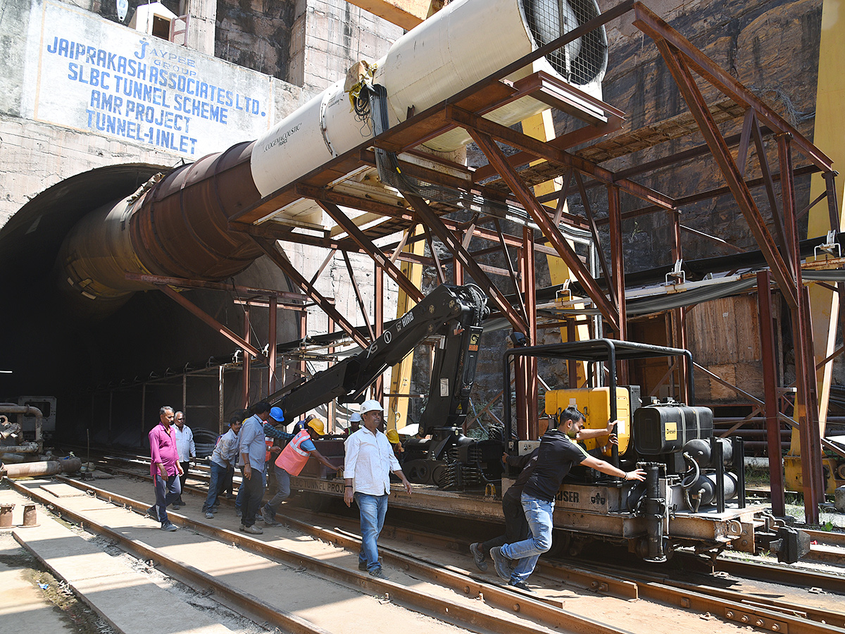 Rescue Operations Ongoing At SLBC Tunnel Collapse Photos3