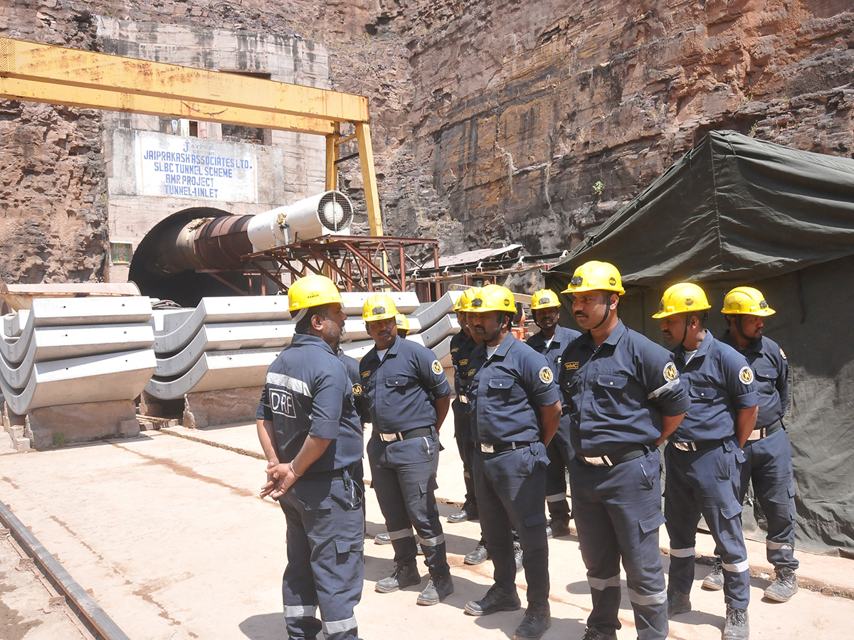 Rescue Operations Ongoing At SLBC Tunnel Collapse Photos5