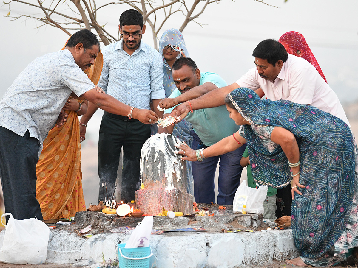 Shivaratri 2025 Celebrations in Keesaragutta Temple Photos25