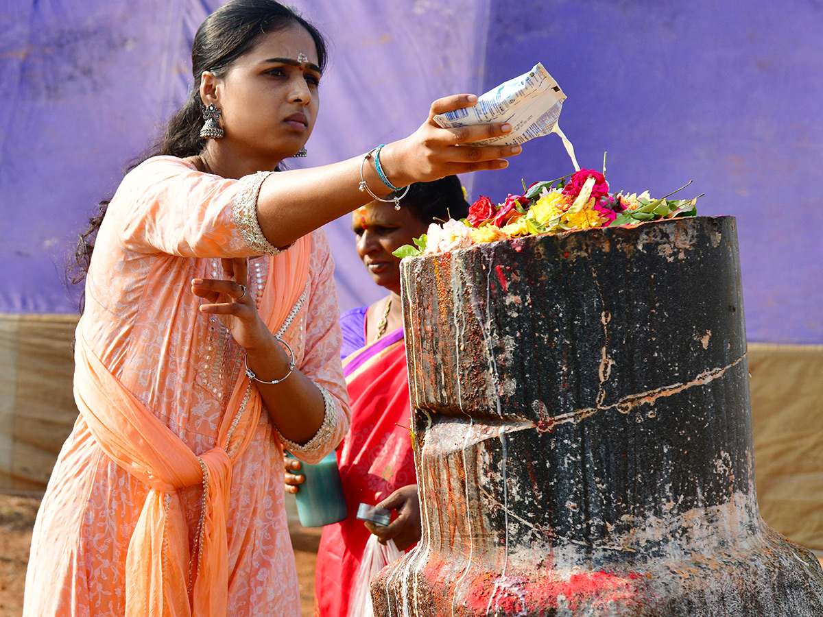 Shivaratri 2025 Celebrations in Keesaragutta Temple Photos26