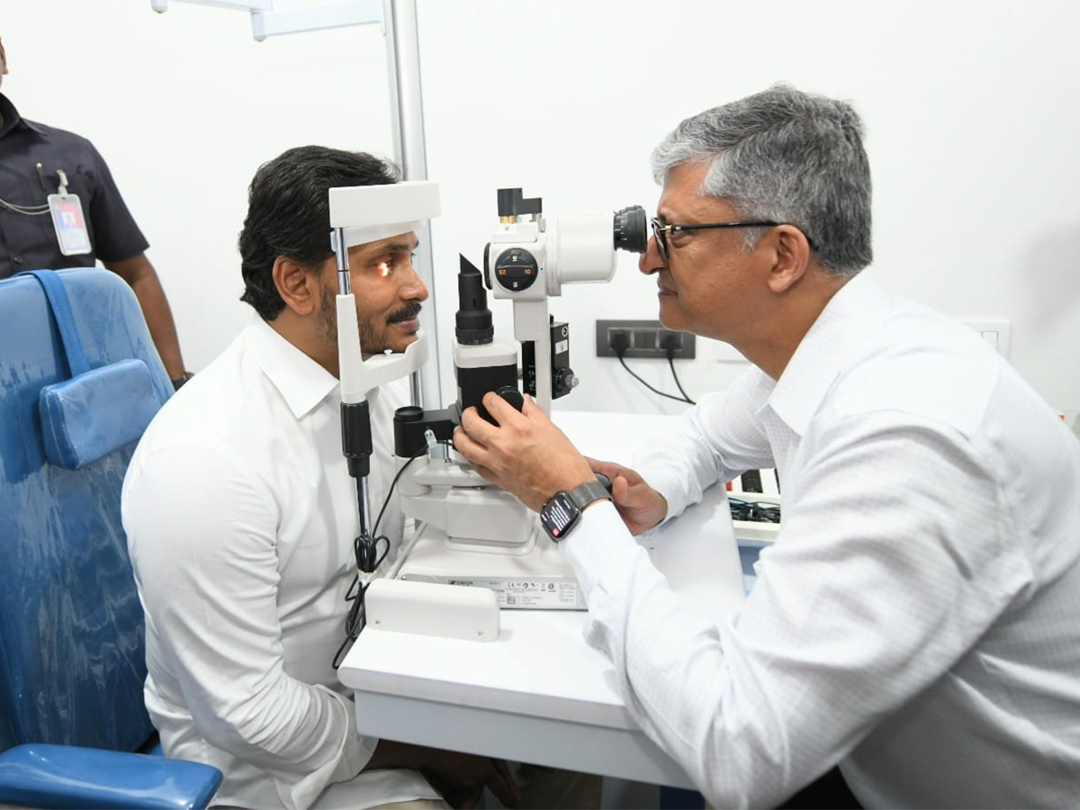 YS Jagan Inaugurates YS Raja Reddy Eye Centre at Pulivendula Photos10