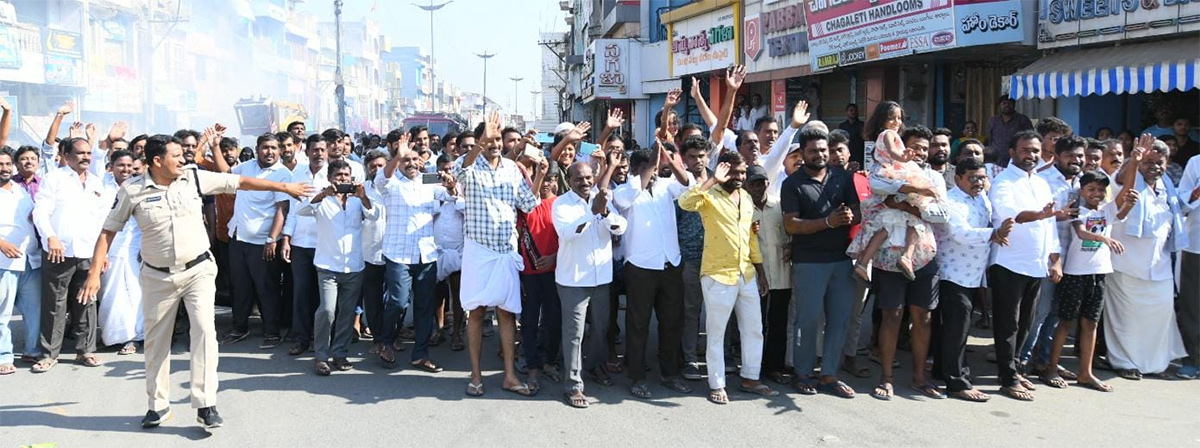 YS Jagan Inaugurates YS Raja Reddy Eye Centre at Pulivendula Photos19