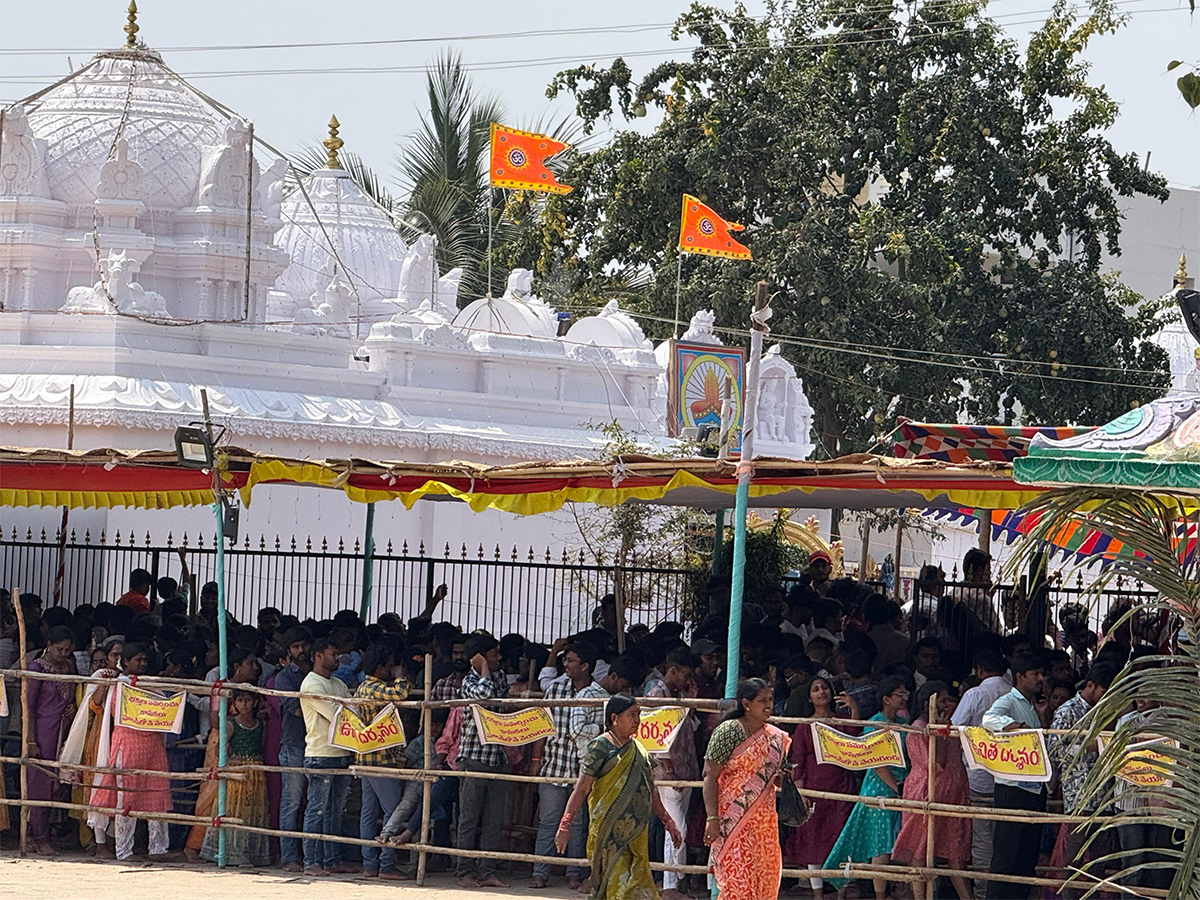 maha shivaratri celebrations at telugu states photos10