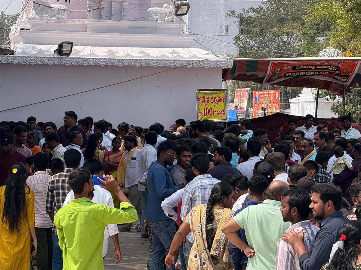 maha shivaratri celebrations at telugu states photos13