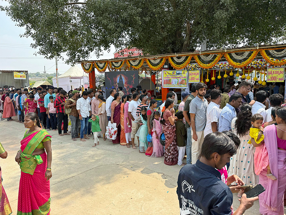 maha shivaratri celebrations at telugu states photos3