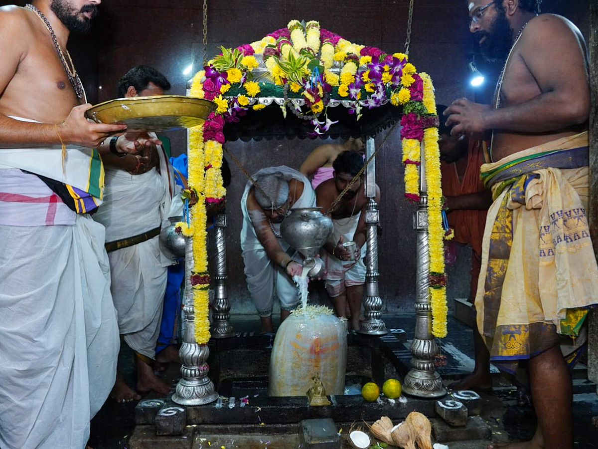 maha shivaratri celebrations at telugu states photos4