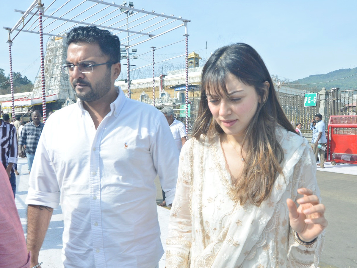 Actress Hansika Visits Tirumala Along With Her Husband Sohail Photos13