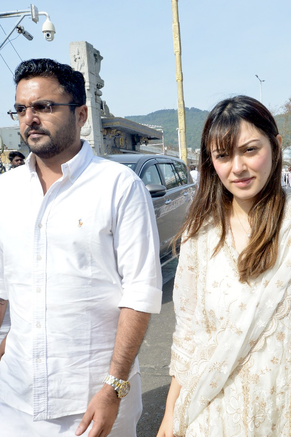 Actress Hansika Visits Tirumala Along With Her Husband Sohail Photos4