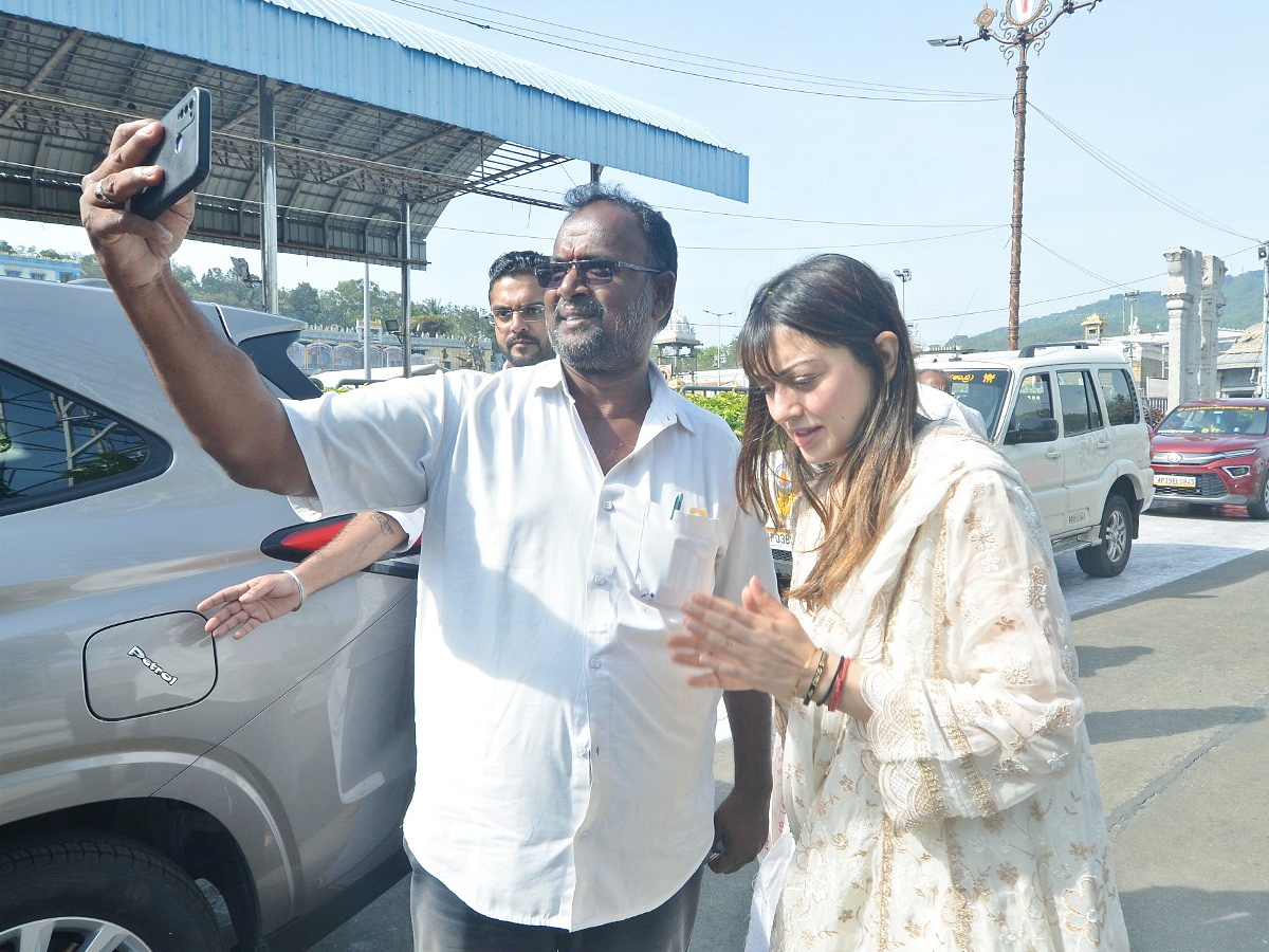 Actress Hansika Visits Tirumala Along With Her Husband Sohail Photos6