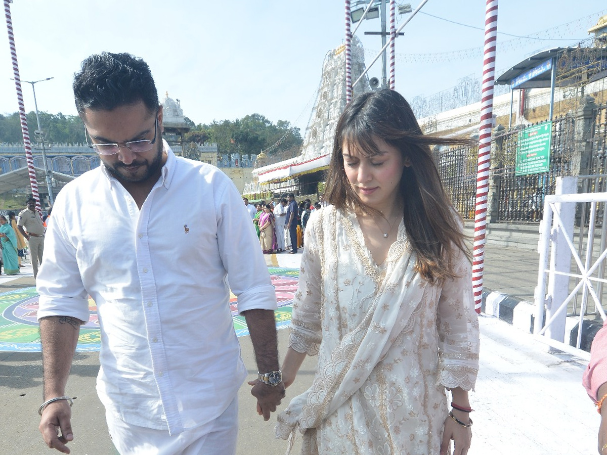 Actress Hansika Visits Tirumala Along With Her Husband Sohail Photos9