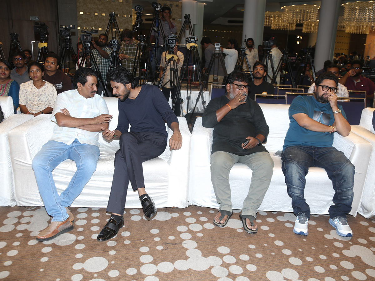 Sundeep Kishan Mazaka Movie Success Meet Photos10