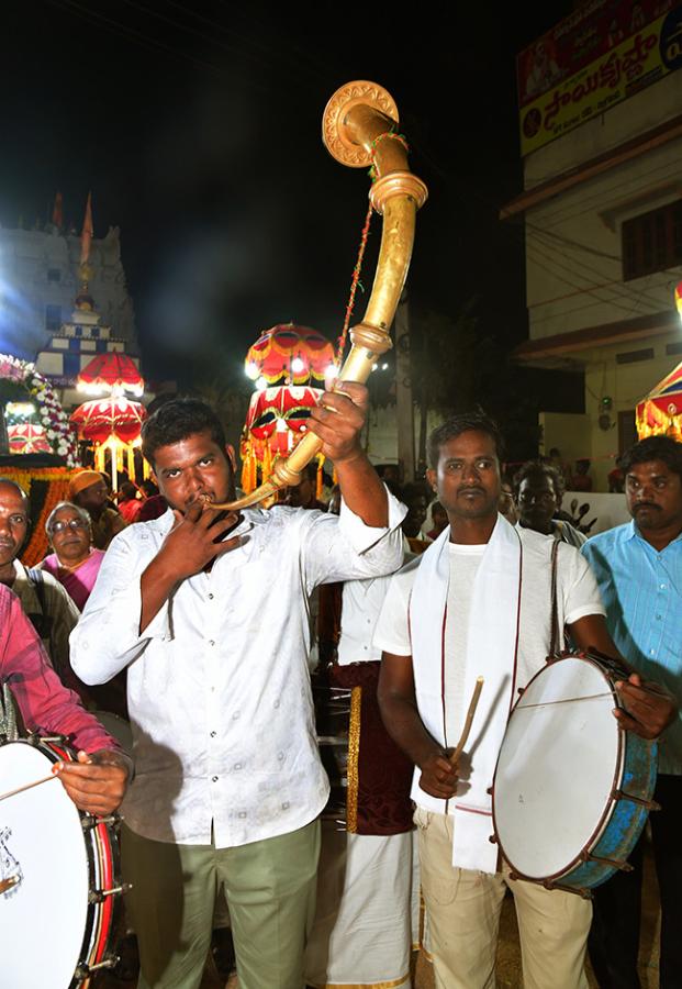  Cheruvugattu Jadala Parvathi Ramalingeswara Swamy Gramotsavam10