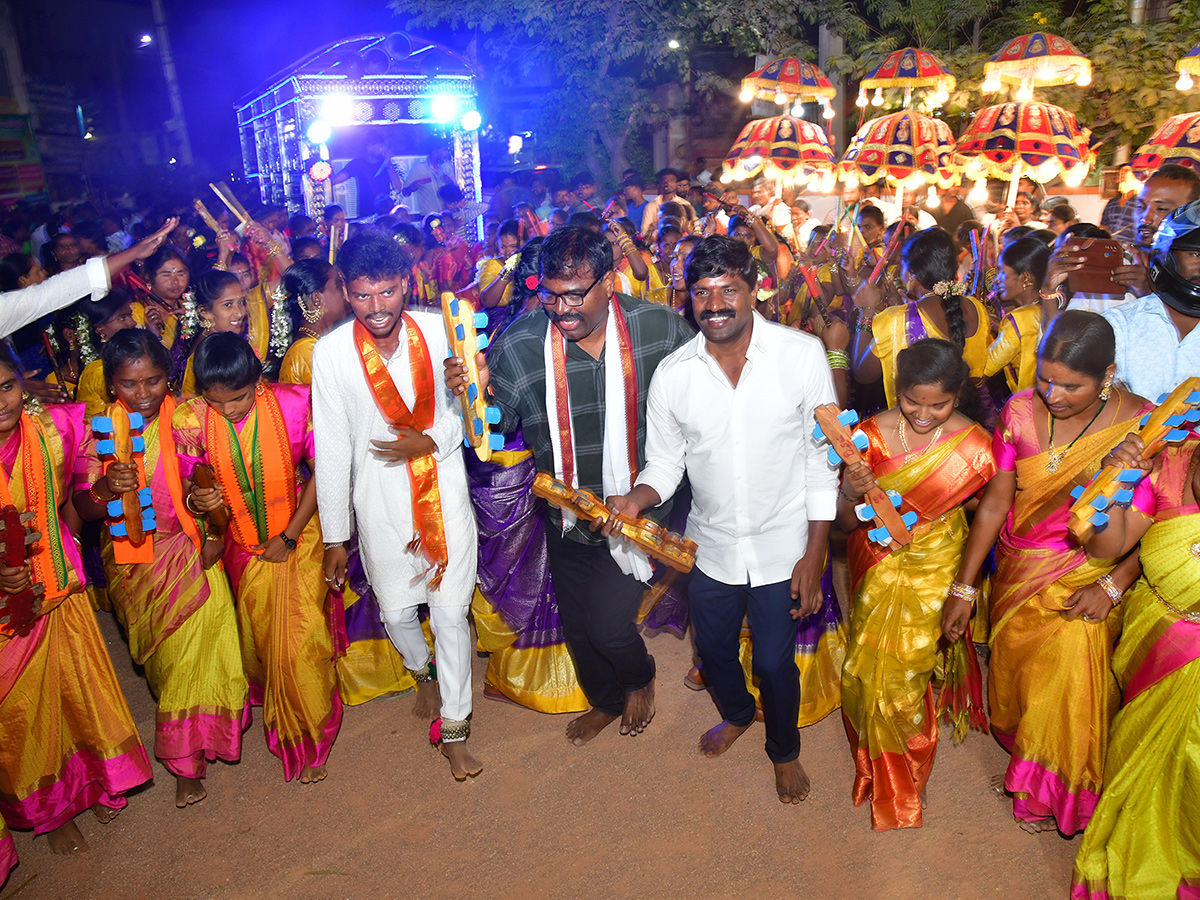  Cheruvugattu Jadala Parvathi Ramalingeswara Swamy Gramotsavam6