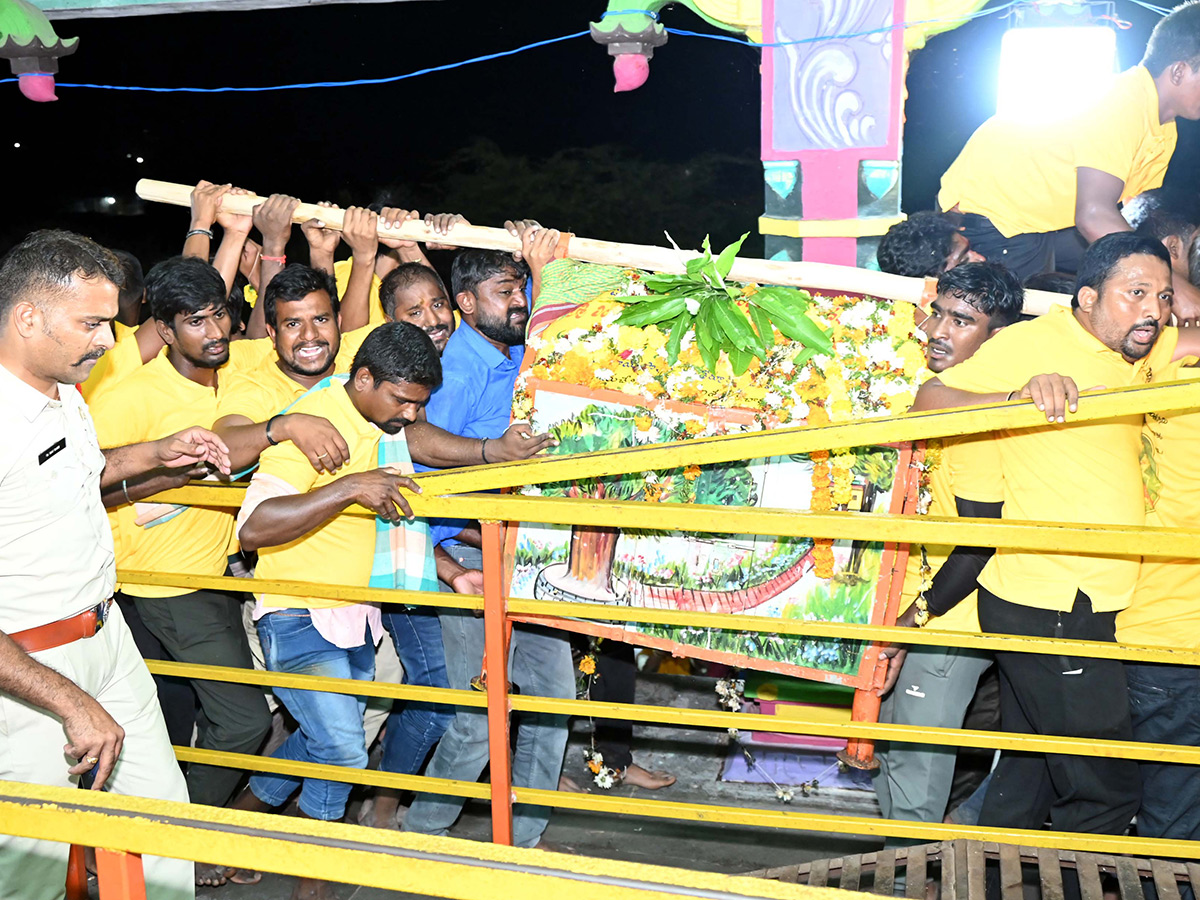 Durajpally Peddagattu Jathara at Suryapet Photos26