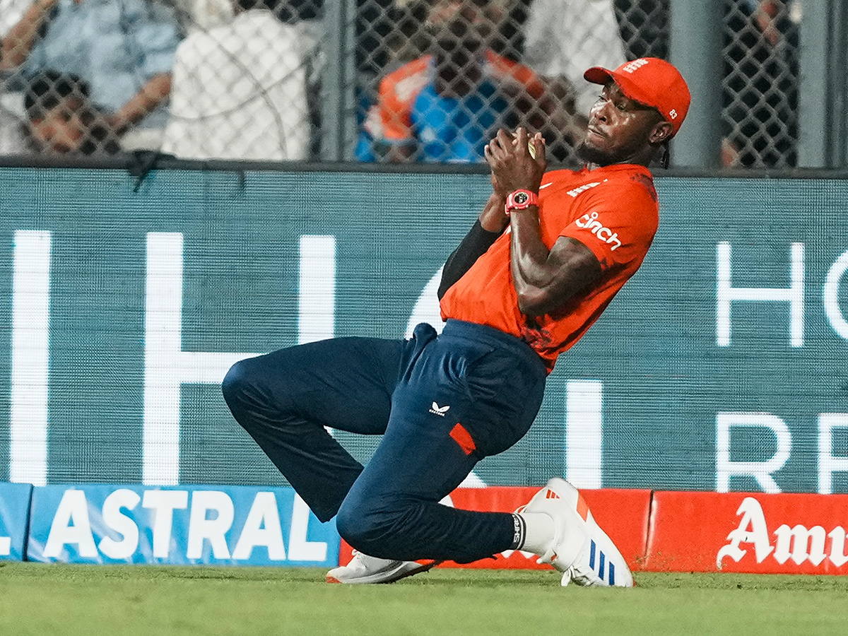 winning the fifth Twenty20 cricket match and series against England at Wankhede Stadium20