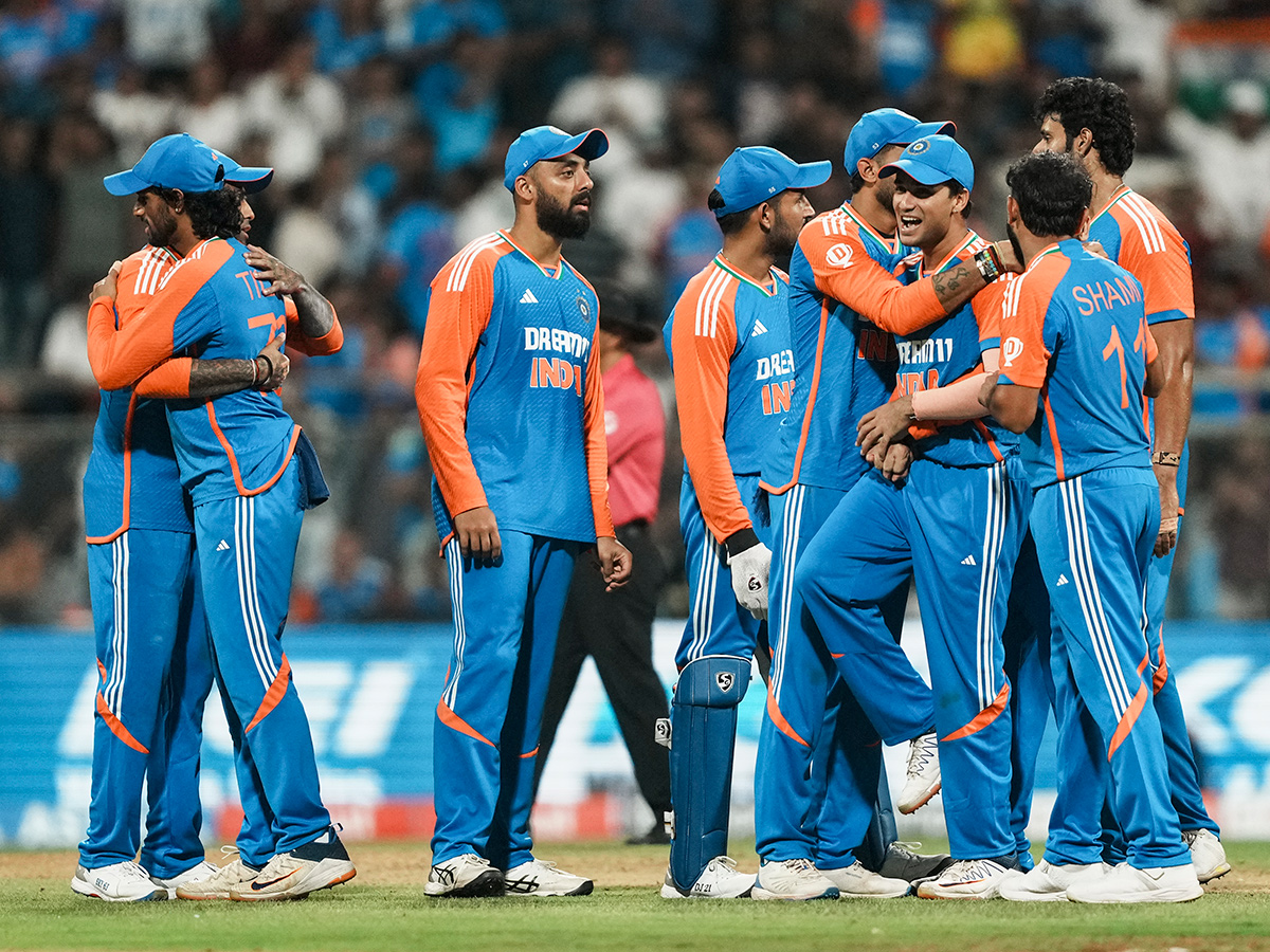 winning the fifth Twenty20 cricket match and series against England at Wankhede Stadium5