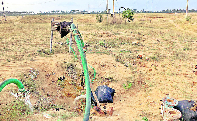 పొంచి ఉన్న నీటి గండం! 1