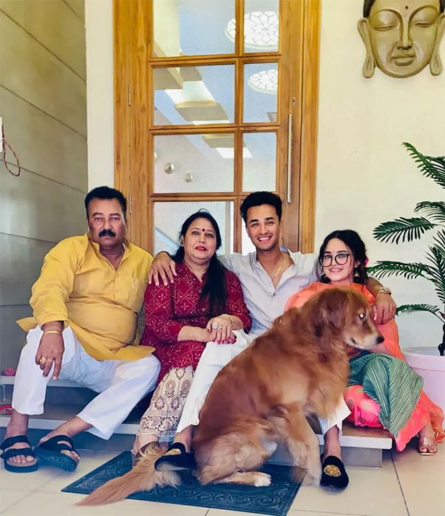 Abhishek Sharma Family photos goes viral7