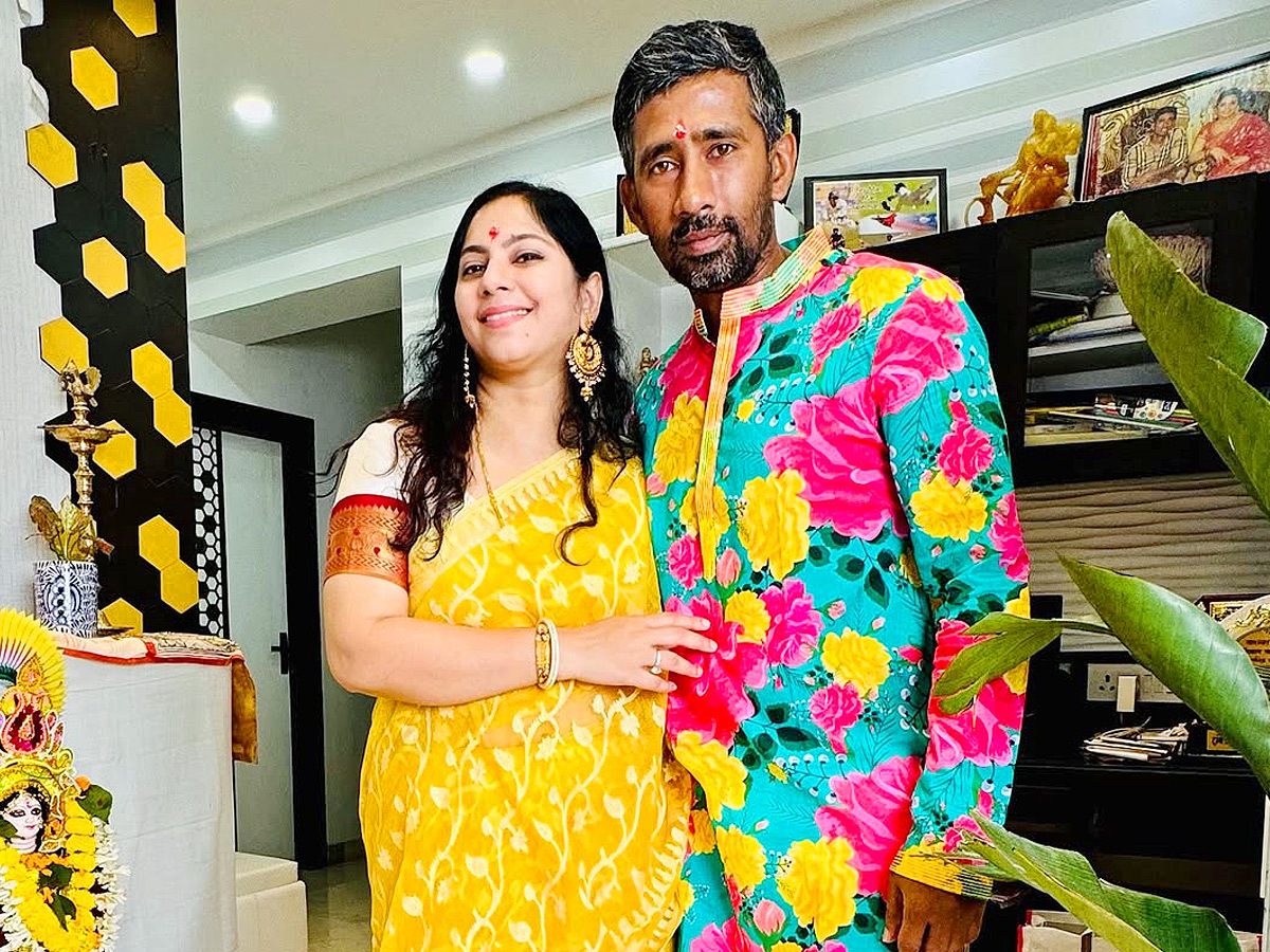 Cricketer Wriddhiman Saha Celebrating Saraswati puja at home with family Photos2