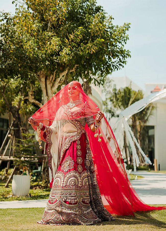 Bald and Beautiful: Indian Bride Ditches Wig, Flaunts Alopecia on Wedding Day5