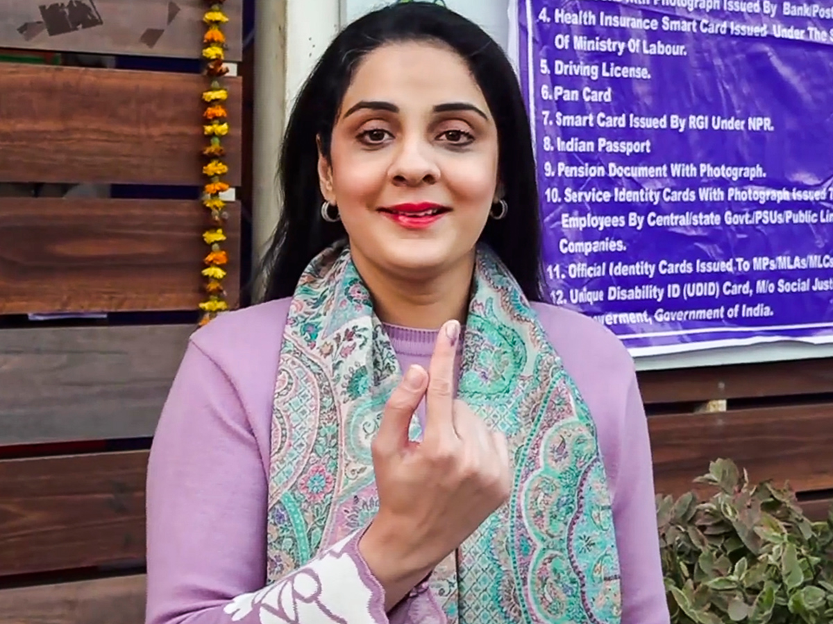 Polling booth during the Delhi Assembly elections in New Delh Photos11