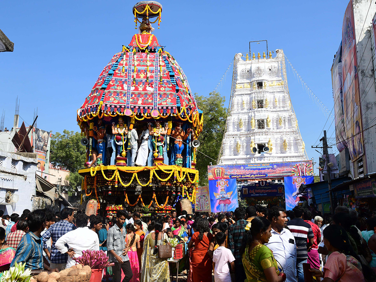 Rathotsavam celebrated at Devuni Kadapa Photos21