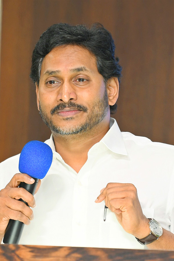 YS Jagan Key Meeting With Vijayawada YSRCP Corporators Photos21