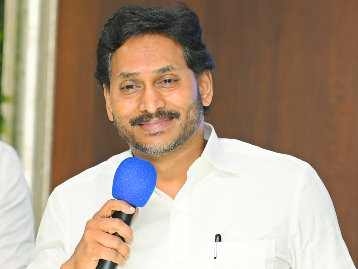 YS Jagan Key Meeting With Vijayawada YSRCP Corporators Photos23