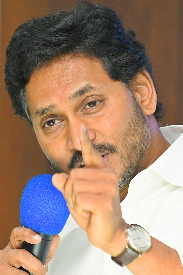 YS Jagan Key Meeting With Vijayawada YSRCP Corporators Photos24