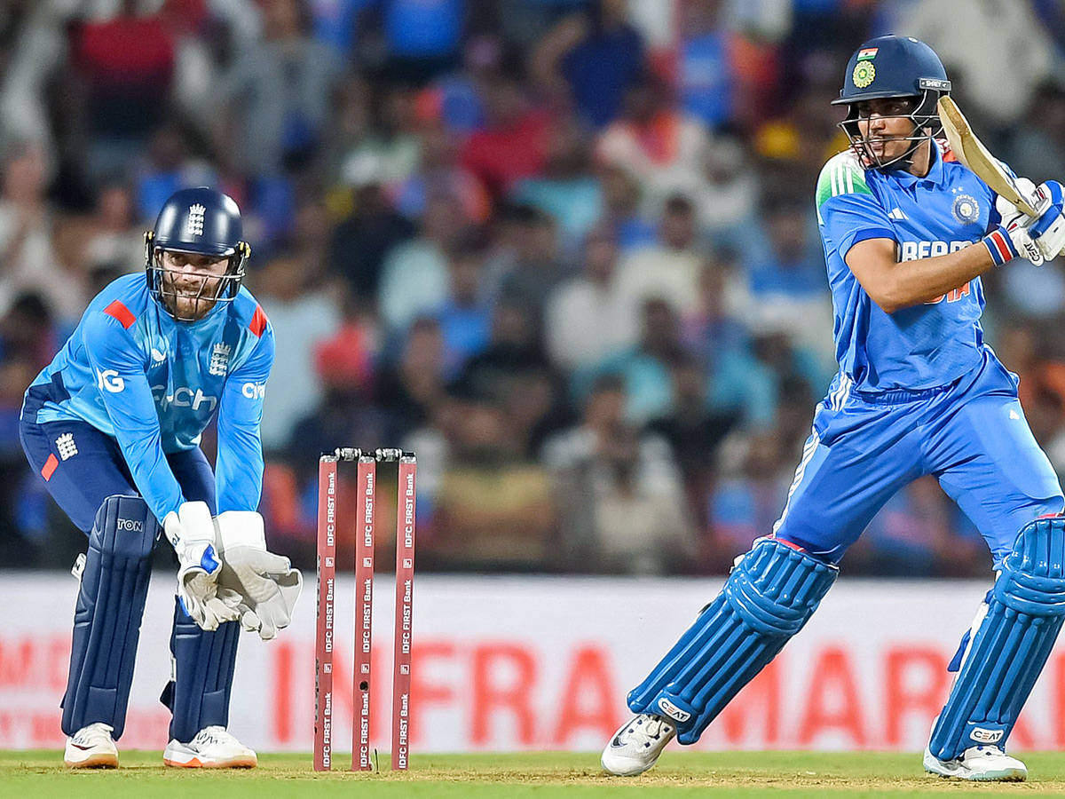 1st ODI: India beat England by 4 wickets Photos5