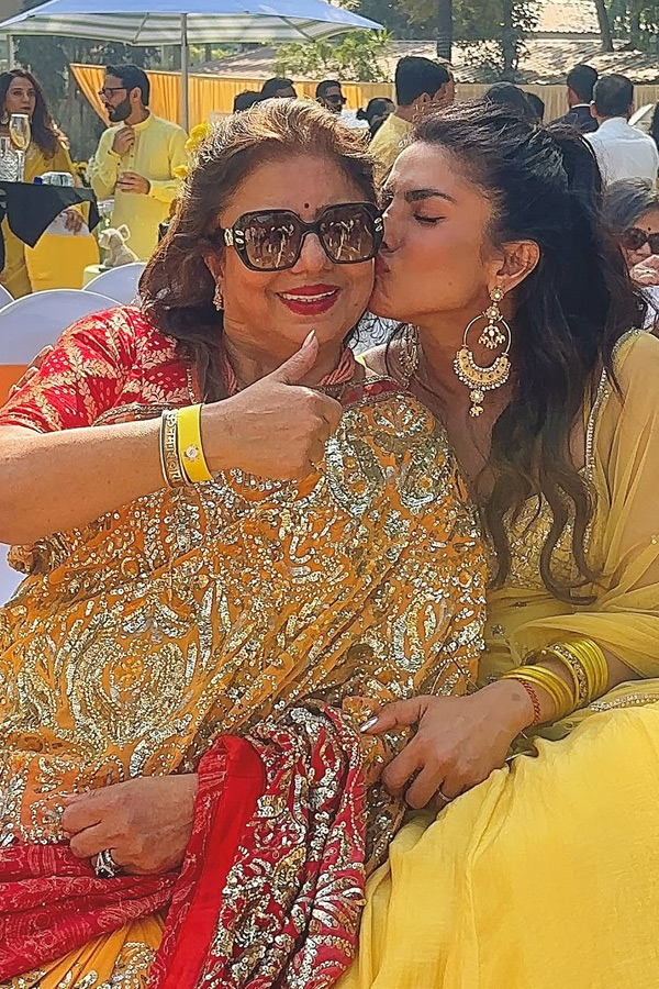 Actress Priyanka Chopra Enjoys brothers Haldi Ceremony Photos2