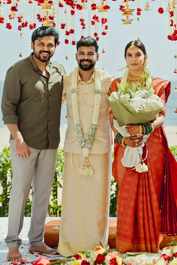 Hero karthi Attends cinematographer Thamizhazhagan Beach Style Wedding Photos9