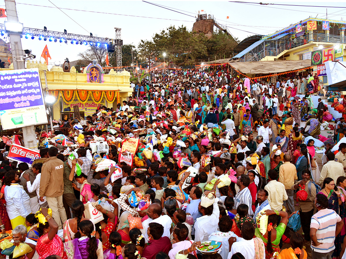 Jadala Ramalingeshwara Swamy Kalayanam Photos10