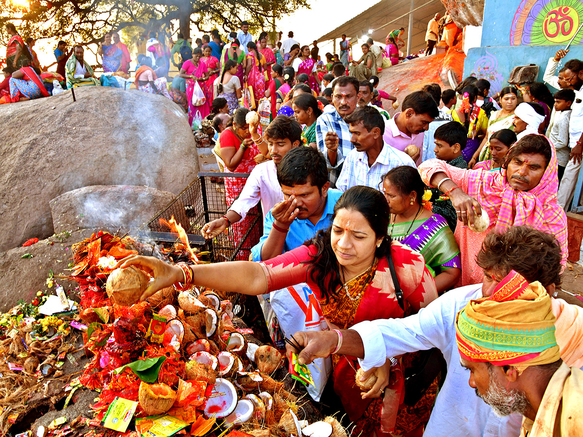 Jadala Ramalingeshwara Swamy Kalayanam Photos11