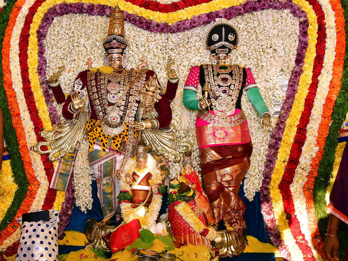 Jadala Ramalingeshwara Swamy Kalayanam Photos15