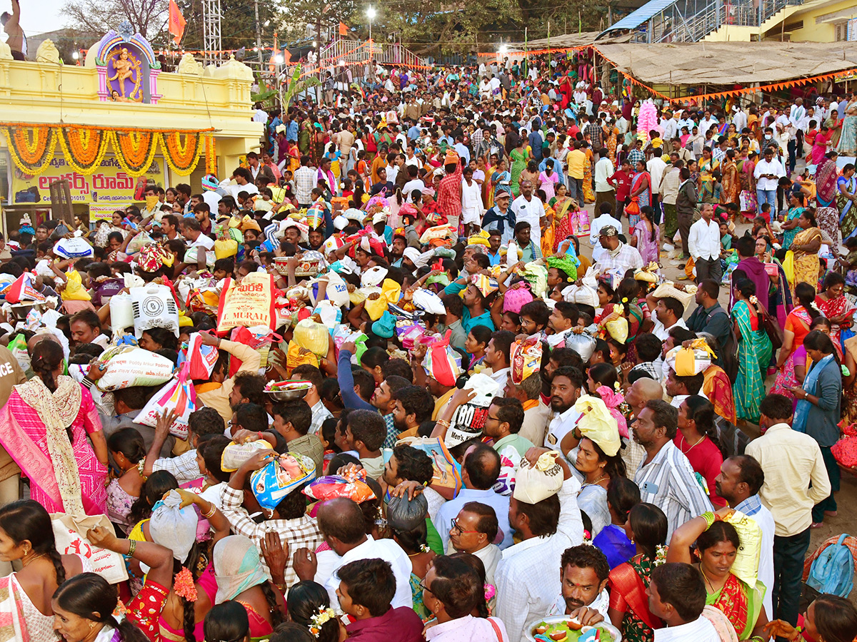 Jadala Ramalingeshwara Swamy Kalayanam Photos2