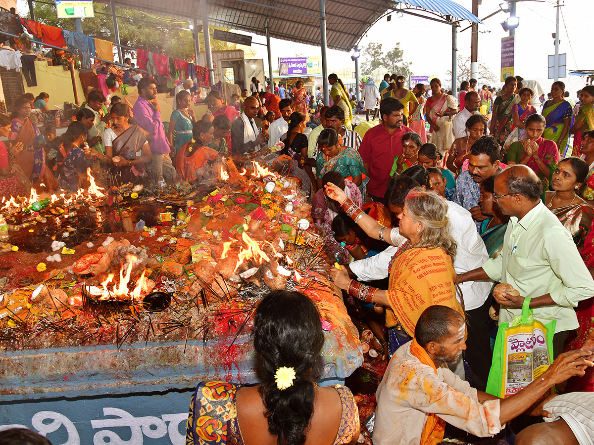 Jadala Ramalingeshwara Swamy Kalayanam Photos5