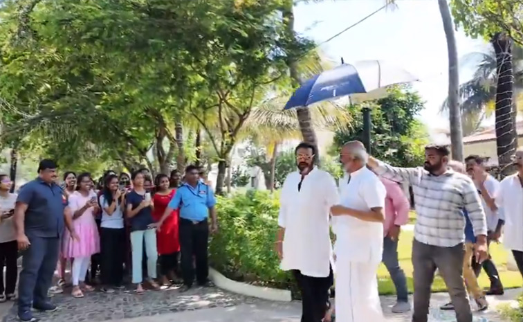 Super Star Rajinikanth And His Daughter Aishwarya Visited Tirupathi MOhan Babu University Photos21