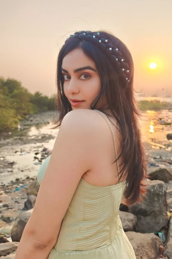 Adah Sharma Shares Sun Glam Pictures 2