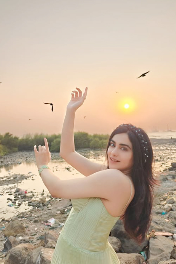 Adah Sharma Shares Sun Glam Pictures 11