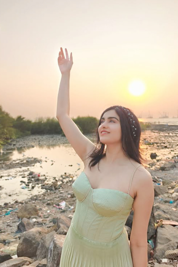 Adah Sharma Shares Sun Glam Pictures 4