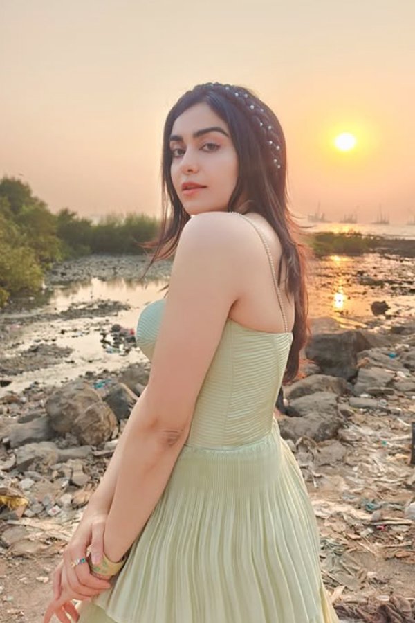 Adah Sharma Shares Sun Glam Pictures 6